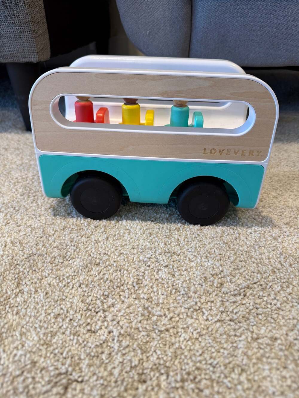 Lovevery Bus Toy w/ Pegs (NW-1)